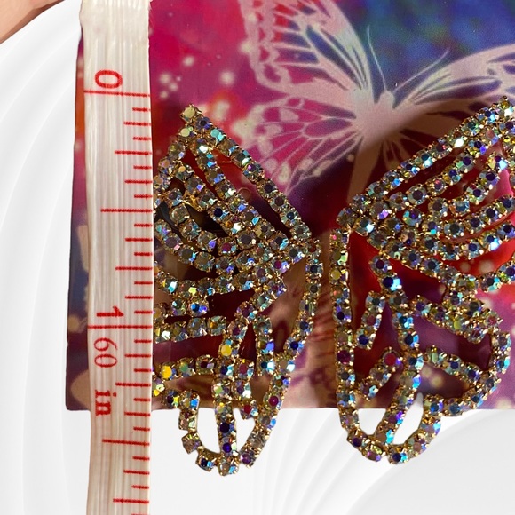 Bejeweled Butterfly Wings Stud Earrings NWT Pretty Glitter Sparkle - Picture 5 of 6
